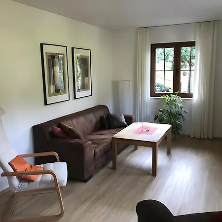 Waldbauernhof בית חווה *